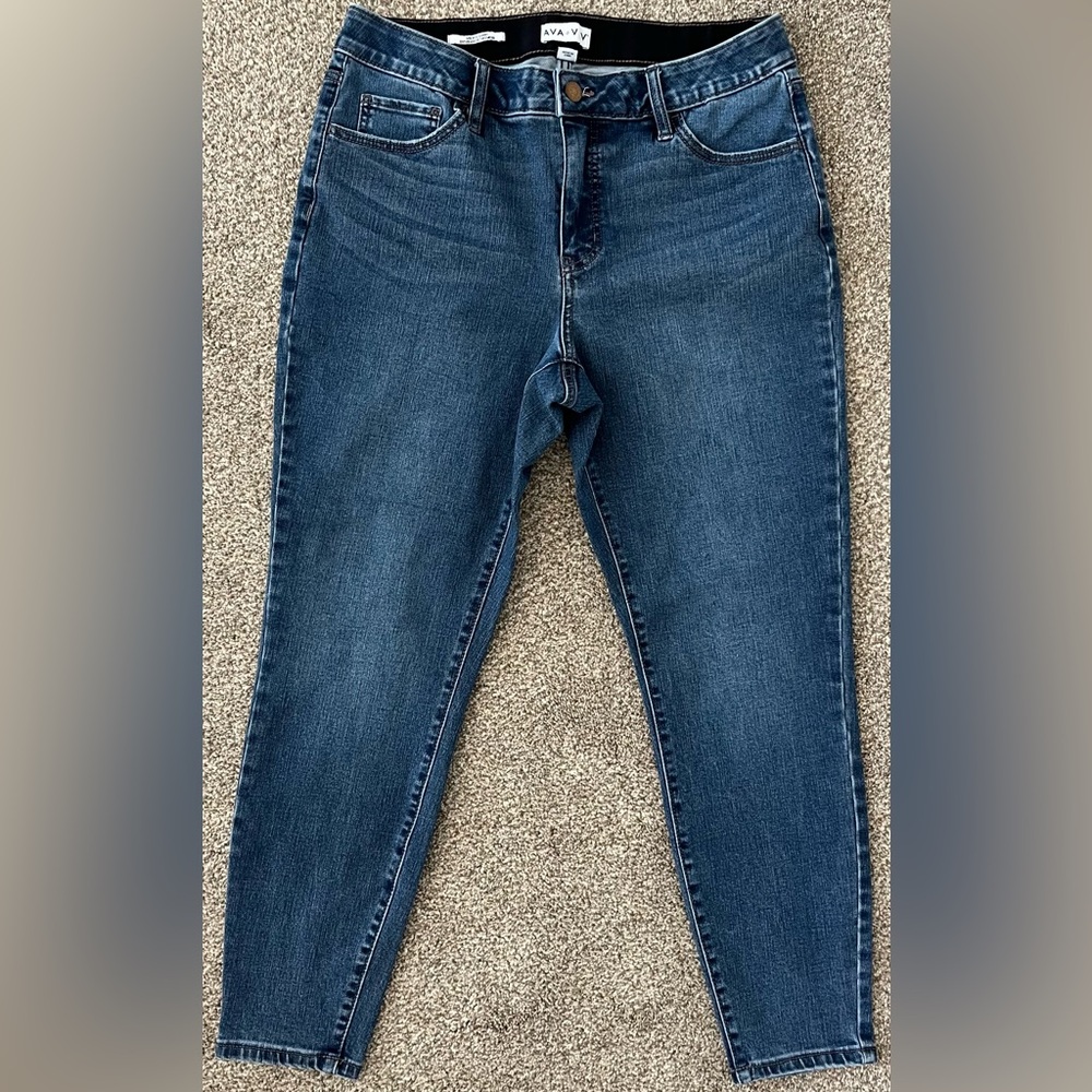 Ava & Viv Mid-Rise Skinny Jeans